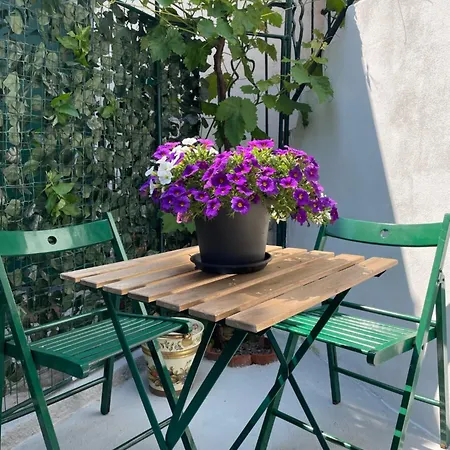 Grazioso Monolocale Апартаменты *